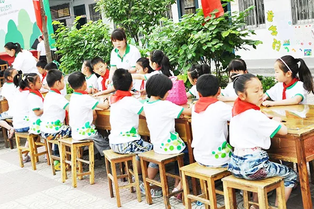 校园户外课堂